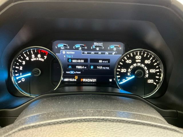 Used 2016 Ford F150 Platinum w/ Equipment Group 701A Luxury AWD/4WD image 14