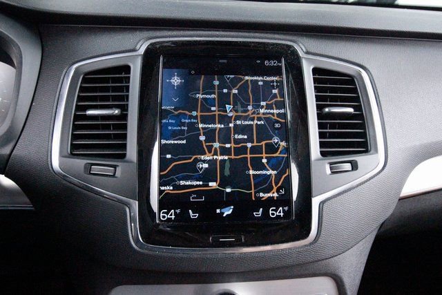 Used 2016 Volvo XC90 T6 Momentum image 15