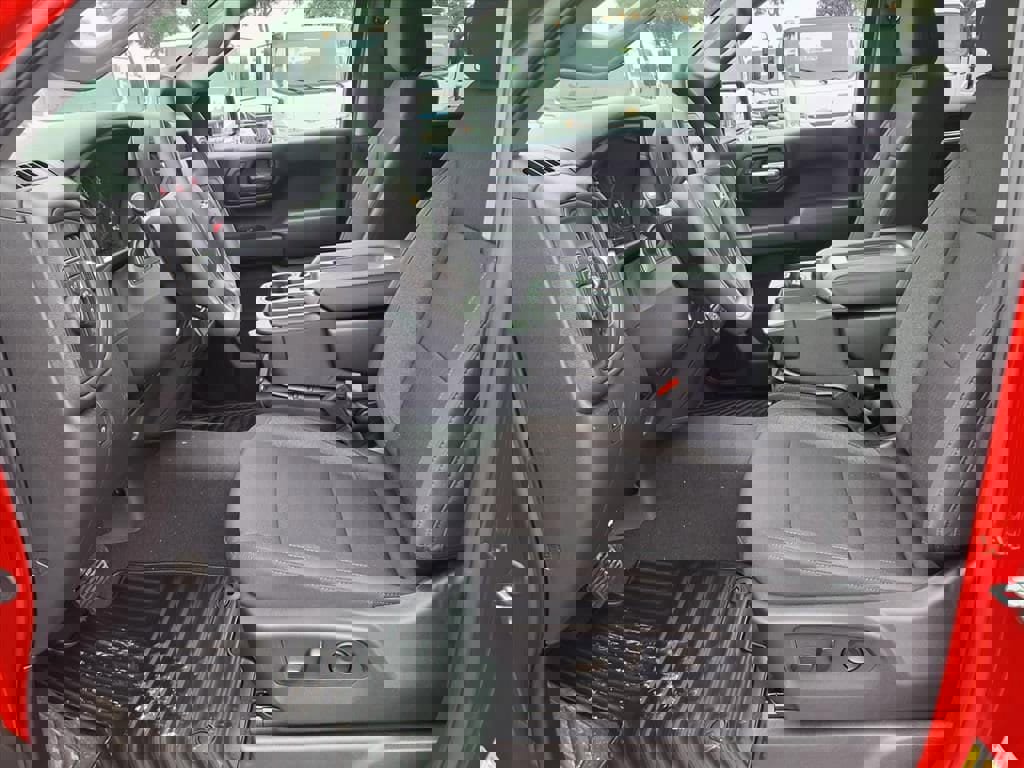 New 2026 Chevrolet Silverado 1500 Custom image 6