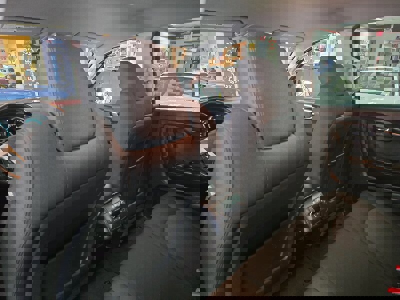 Used 2010 Chevrolet Traverse LT w/ Personal Connectivity Package image 11