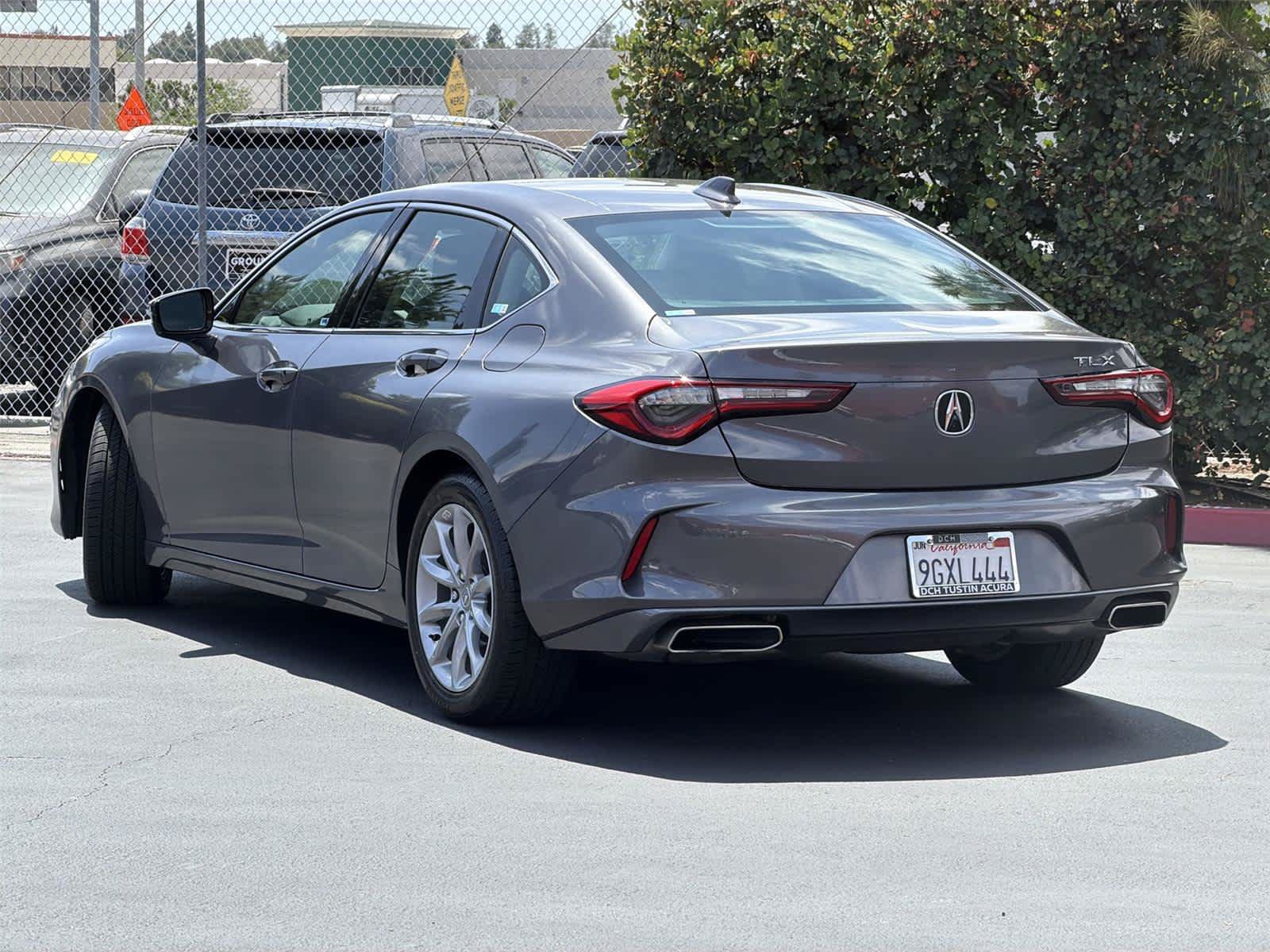 Used 2023 Acura TLX FWD image 5