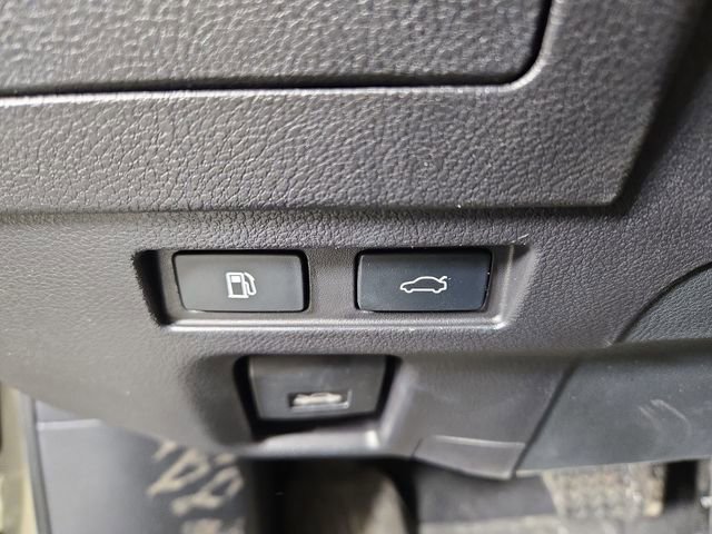 Certified 2024 Lexus ES 300h w/ Luxury Package image 28