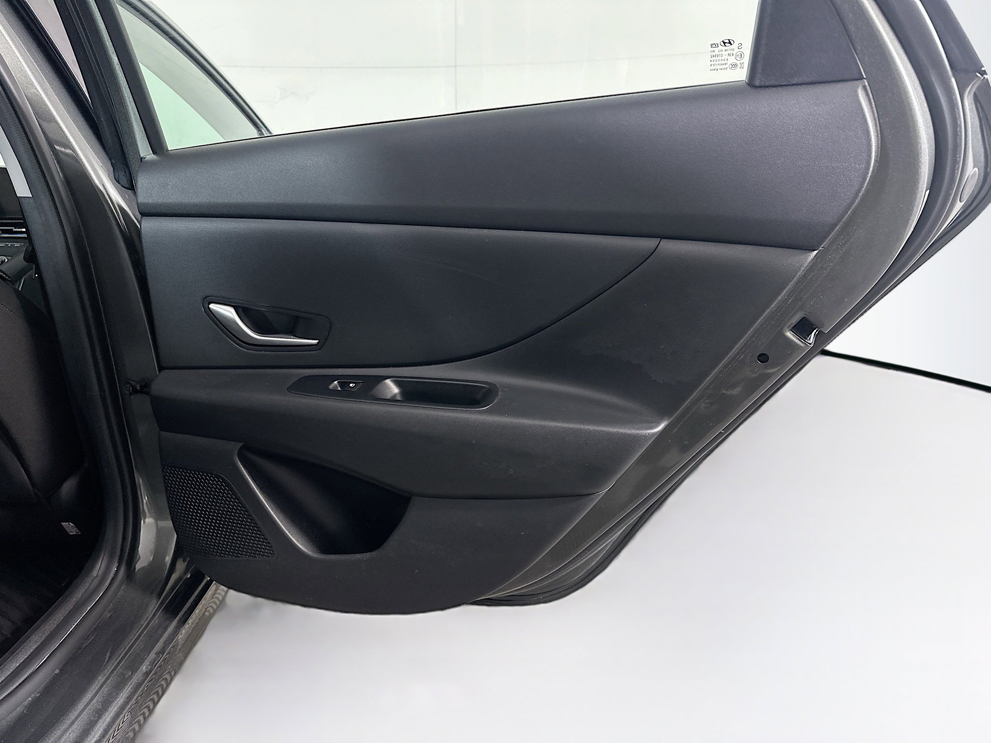 Used 2024 Hyundai Elantra Blue image 30