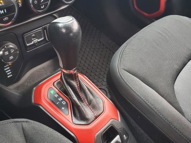 Used 2016 Jeep Renegade Trailhawk image 26