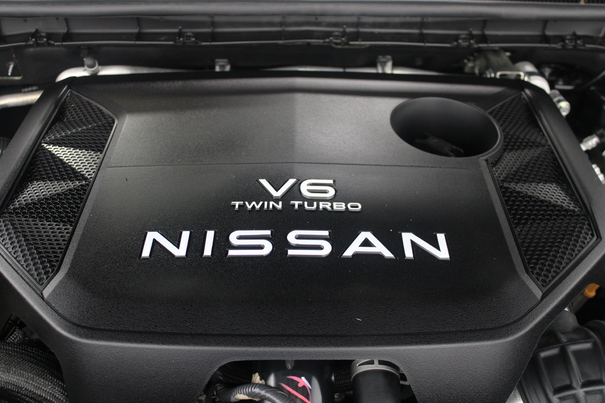 Used 2026 Nissan Armada PRO-4X w/ Captain's Chari Seat Package AWD/4WD image 11