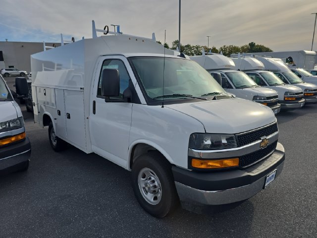 New 2026 Chevrolet Express 3500 w/ Power Convenience Package RWD image 7