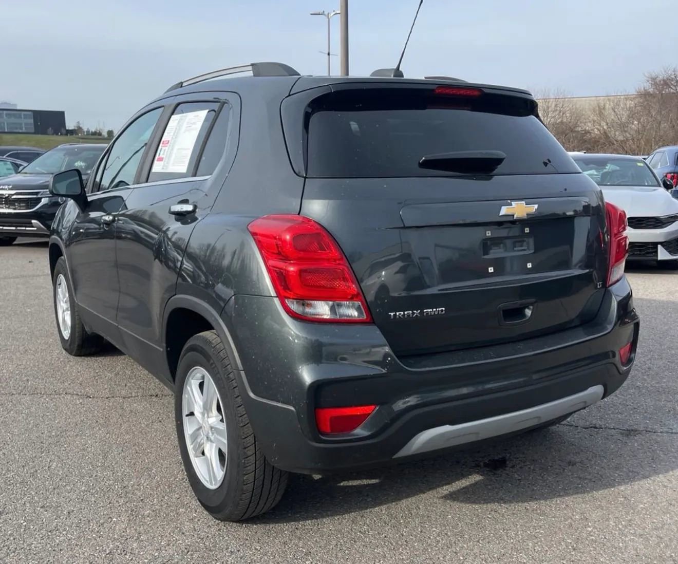 Used 2018 Chevrolet Trax LT w/ LT Convenience Package image 2