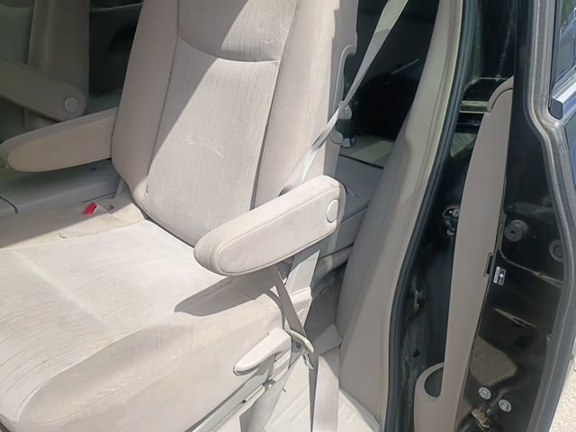 Used 2017 Nissan Quest SV FWD image 46