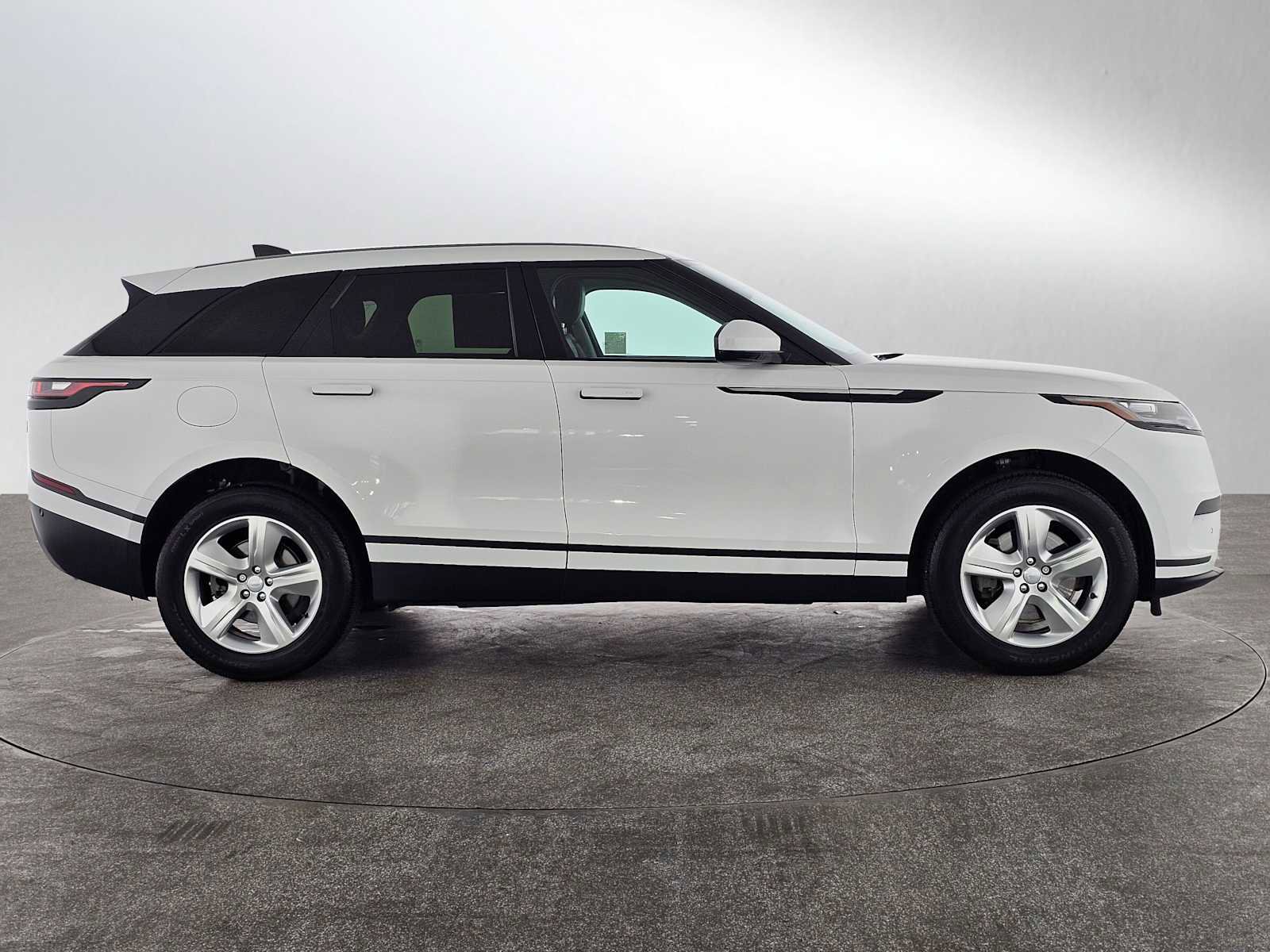 Used 2022 Land Rover Range Rover Velar S image 8