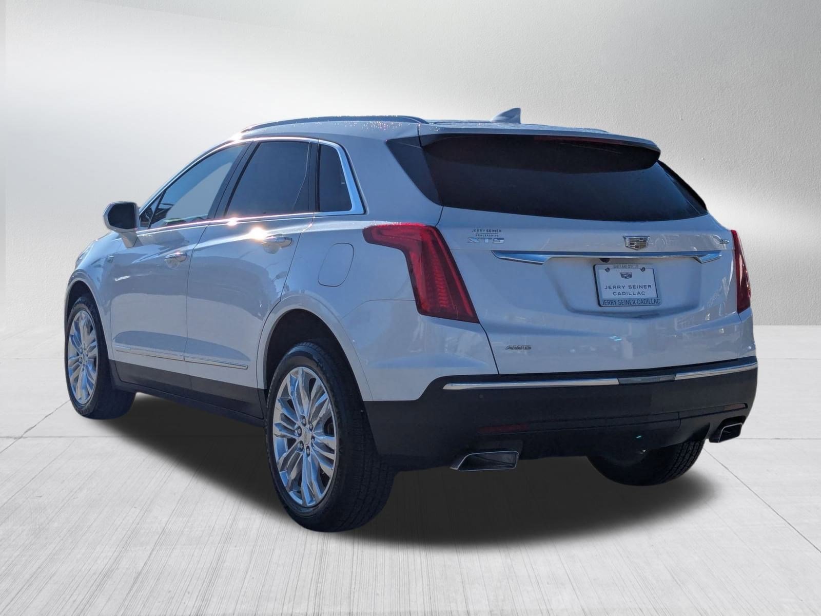 Used 2019 Cadillac XT5 Luxury image 3