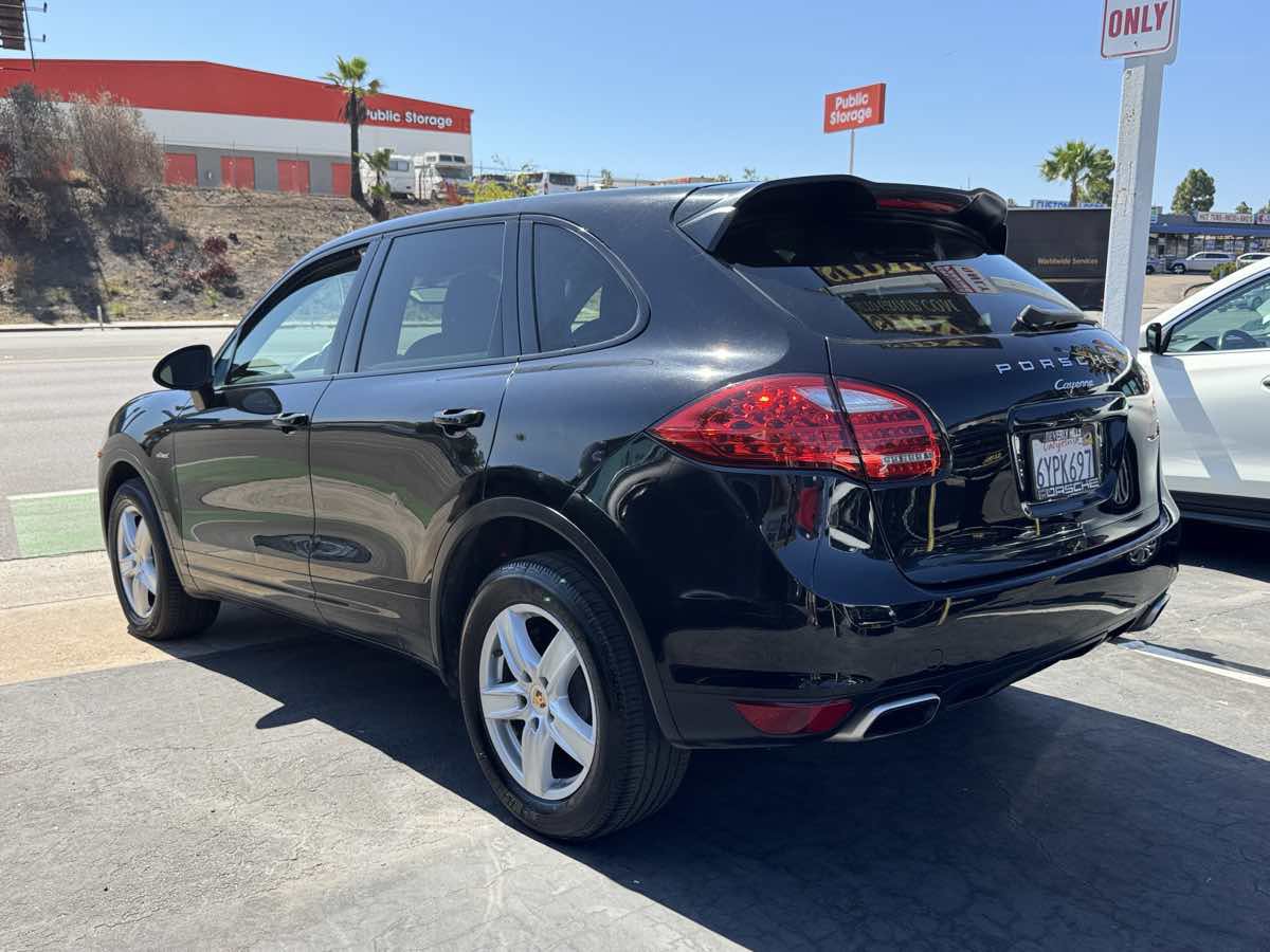 Used 2013 Porsche Cayenne Diesel AWD/4WD image 14