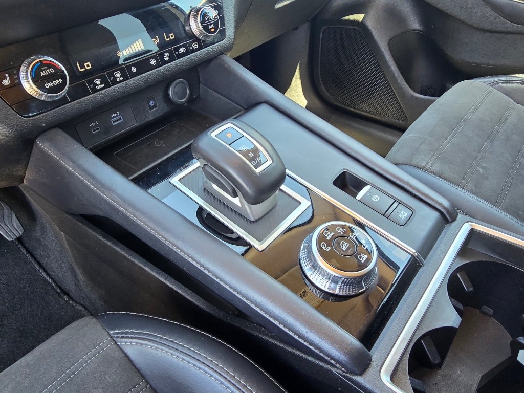 Used 2024 Mitsubishi Outlander SE AWD/4WD image 21