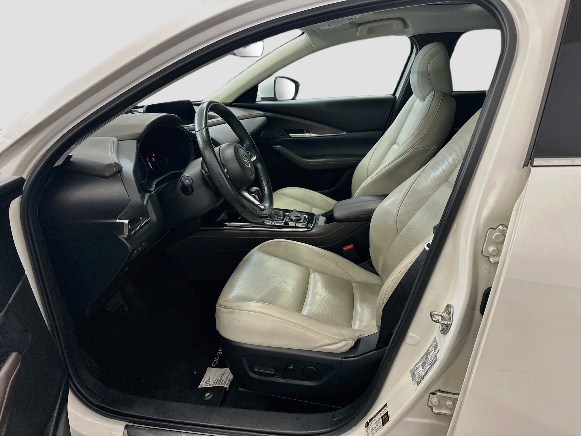 Used 2023 MAZDA CX-30 AWD 2.5 S w/ Premium Package image 13