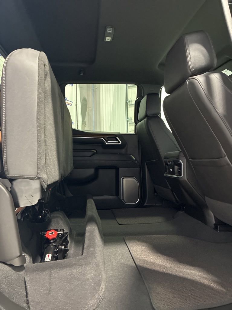 Used 2025 Chevrolet Silverado 1500 High Country w/ Technology Package image 57