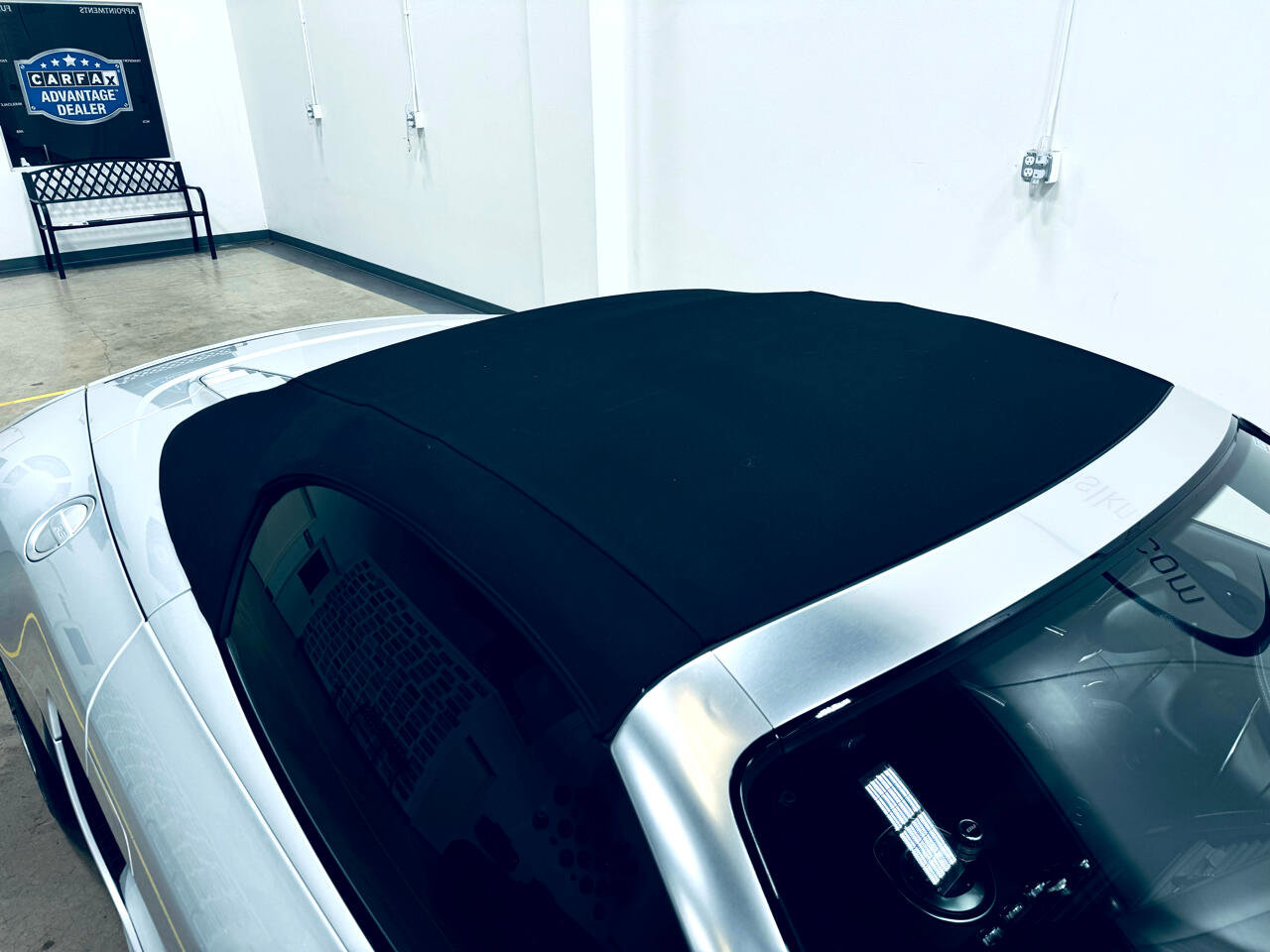 Used 2012 Audi R8 V10 w/ Enhanced Leather Pkg image 13