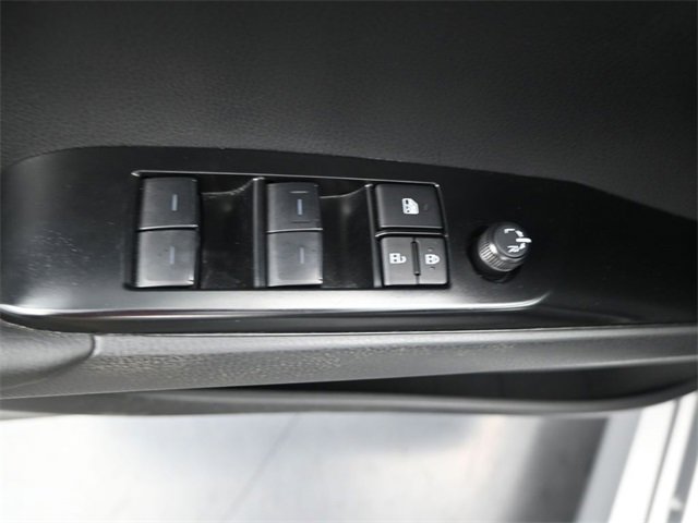 Used 2025 Toyota Camry LE image 9