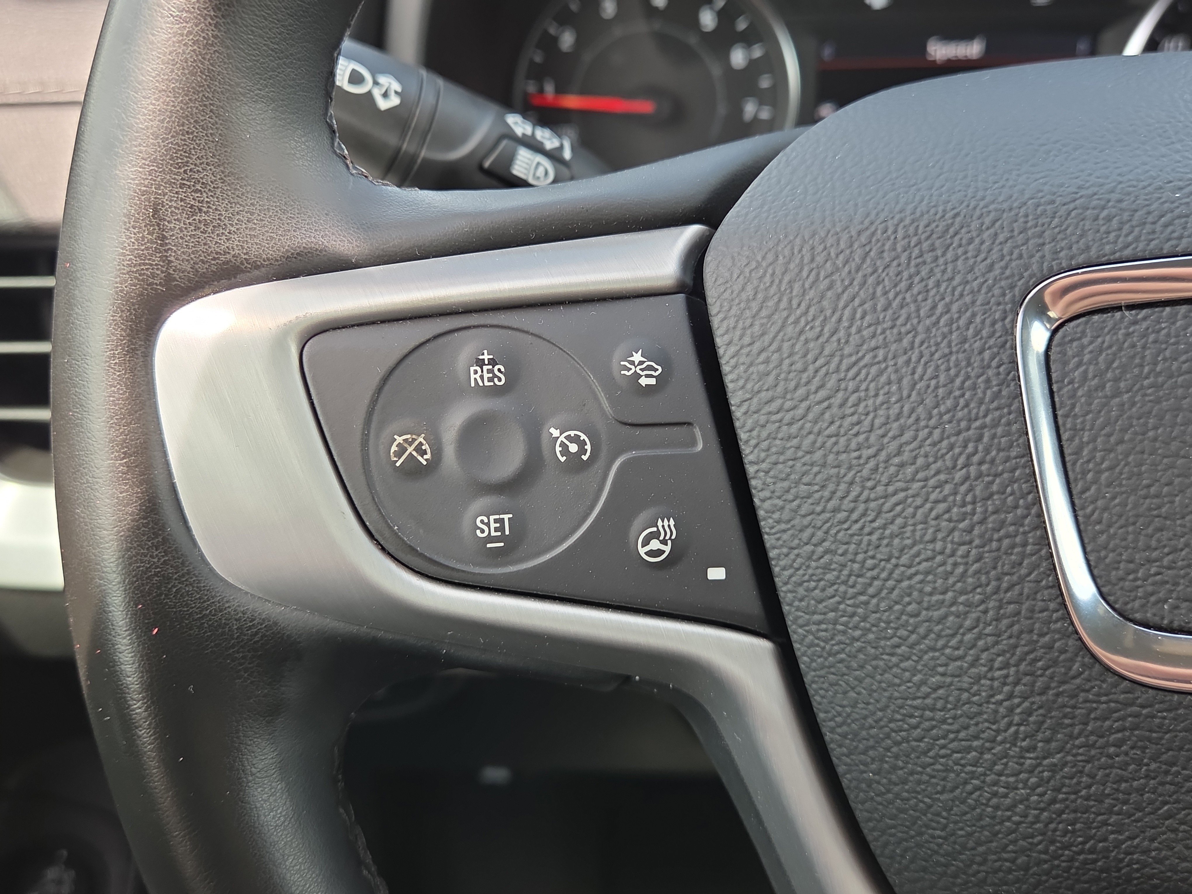 Used 2024 GMC Terrain SLT image 19