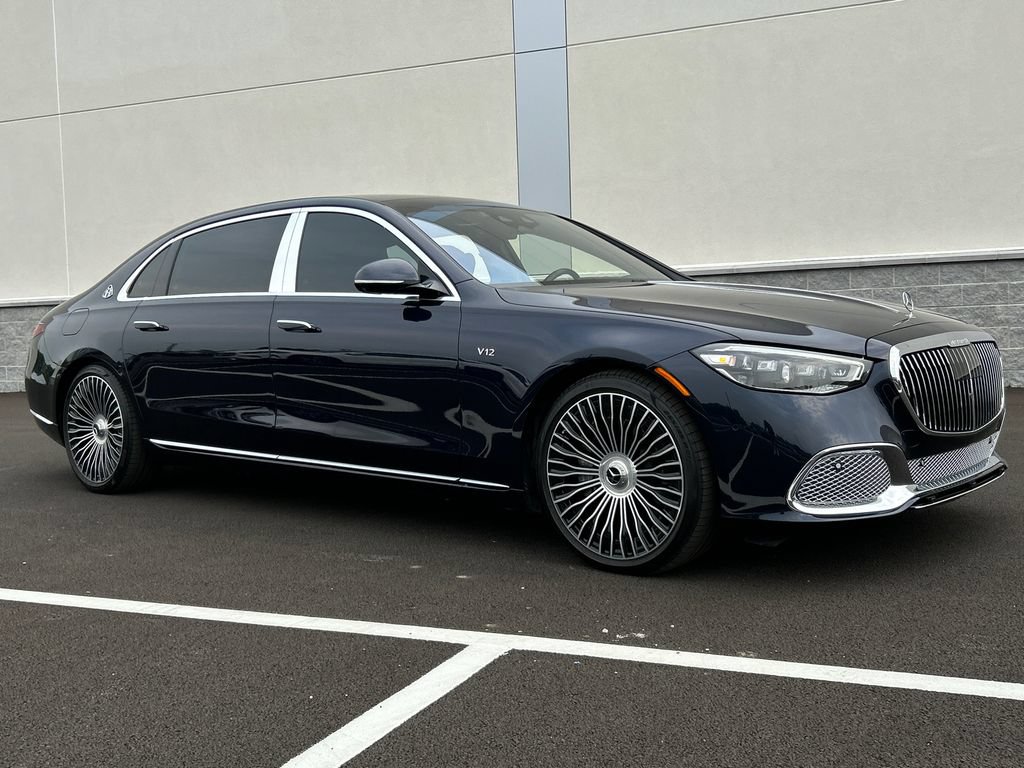 Used 2024 Mercedes-Benz Maybach S 680 4MATIC image 3