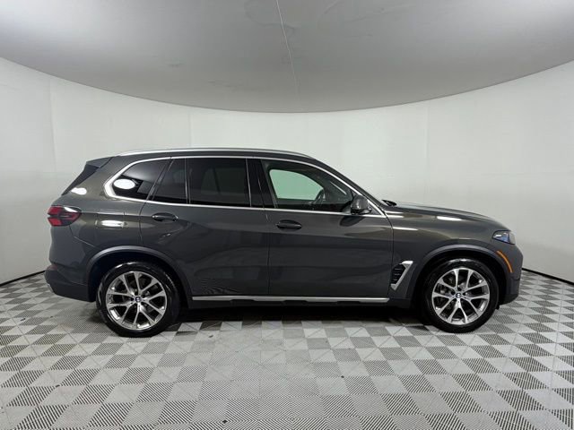 Used 2025 BMW X5 xDrive40i w/ Climate Comfort Package AWD/4WD image 8
