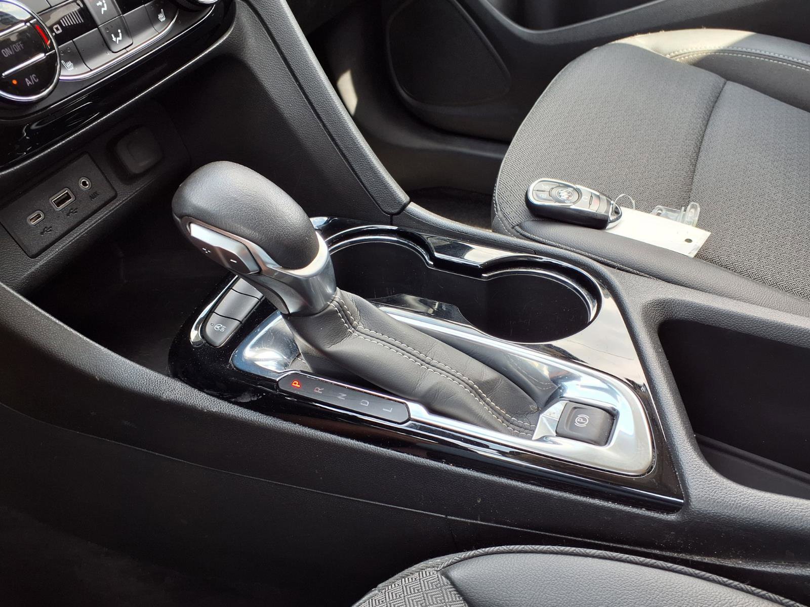 Used 2023 Buick Encore GX Select w/ Sport Touring Package image 13