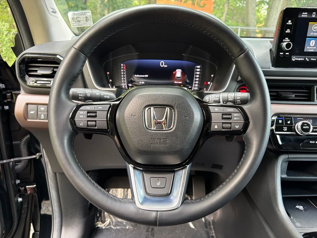 Used 2025 Honda Pilot Elite image 20