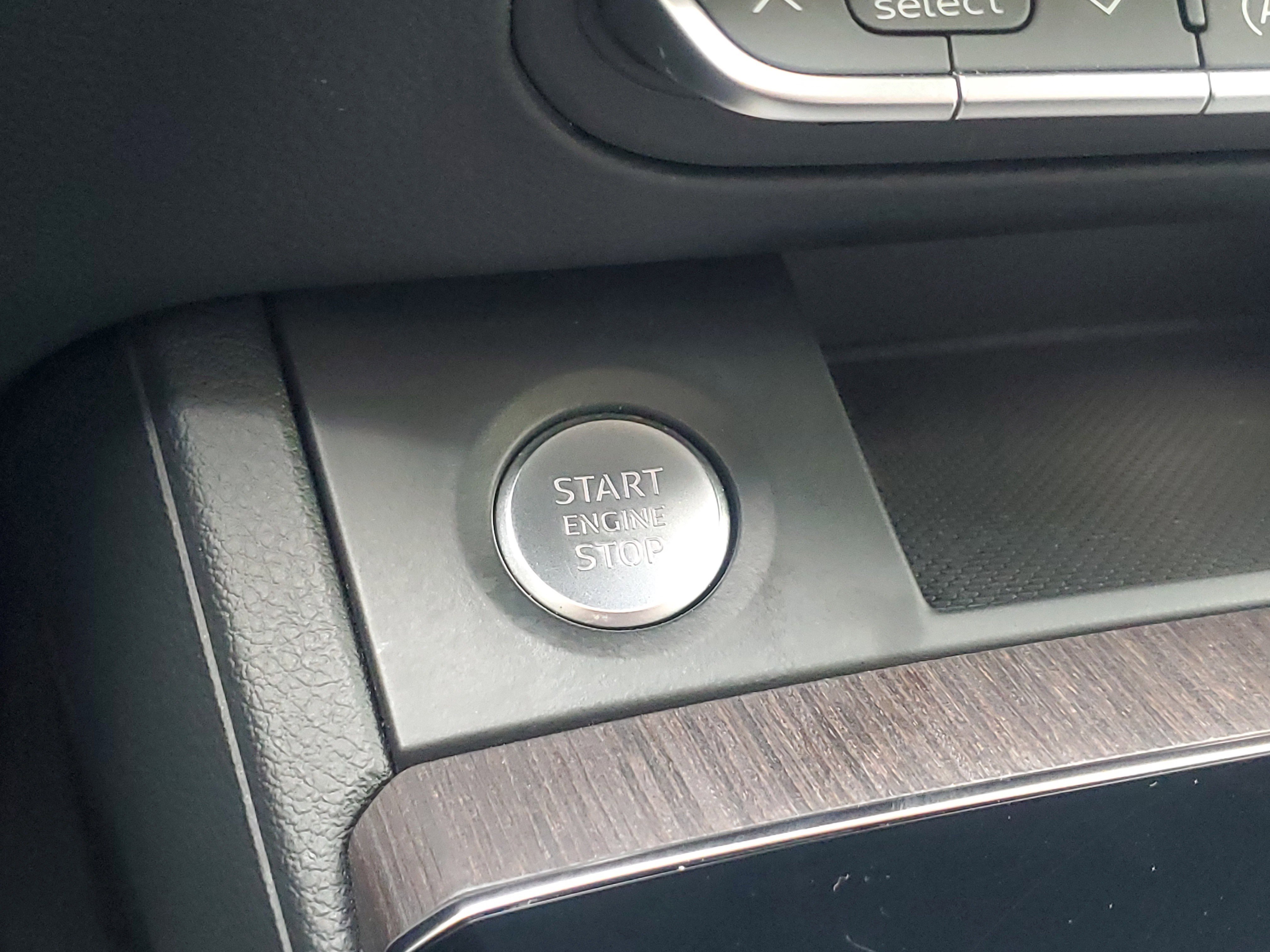 Used 2021 Audi Q5 Premium image 29