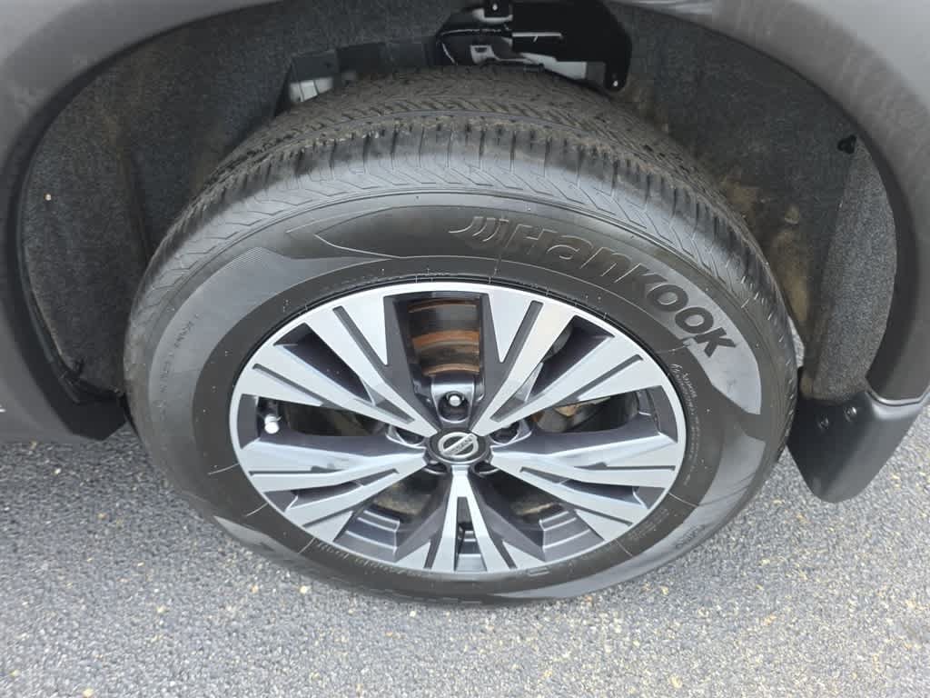 Used 2021 Nissan Rogue SV AWD/4WD image 27