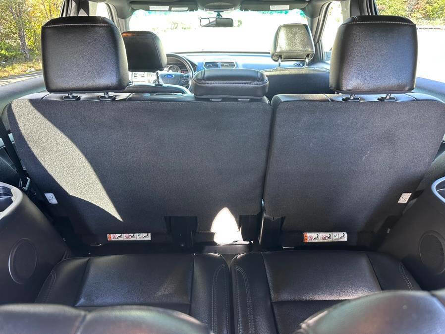 Used 2016 Ford Explorer XLT w/ Equipment Group 202A image 16