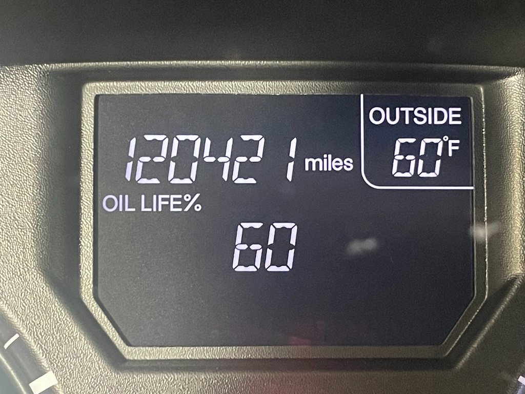 Used 2016 Honda Odyssey SE image 18