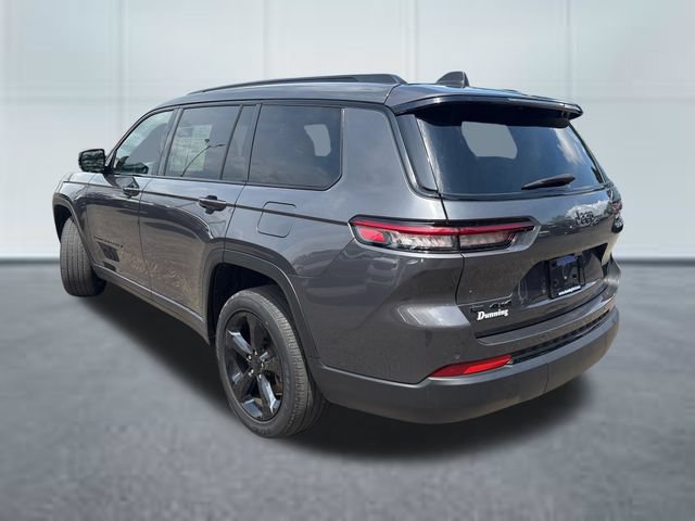 Used 2023 Jeep Grand Cherokee L Laredo AWD/4WD image 2