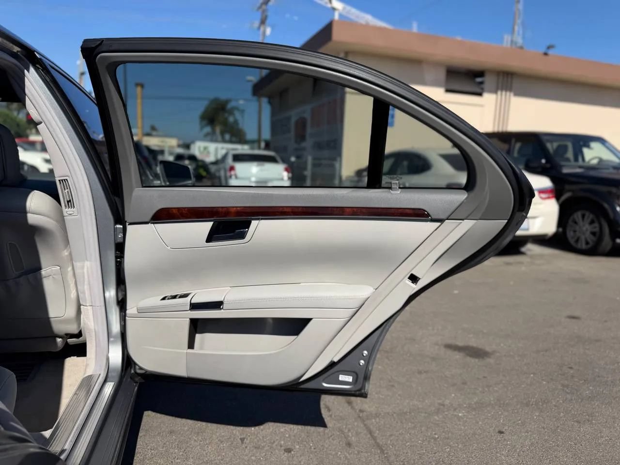 Used 2012 Mercedes-Benz S 550 image 34