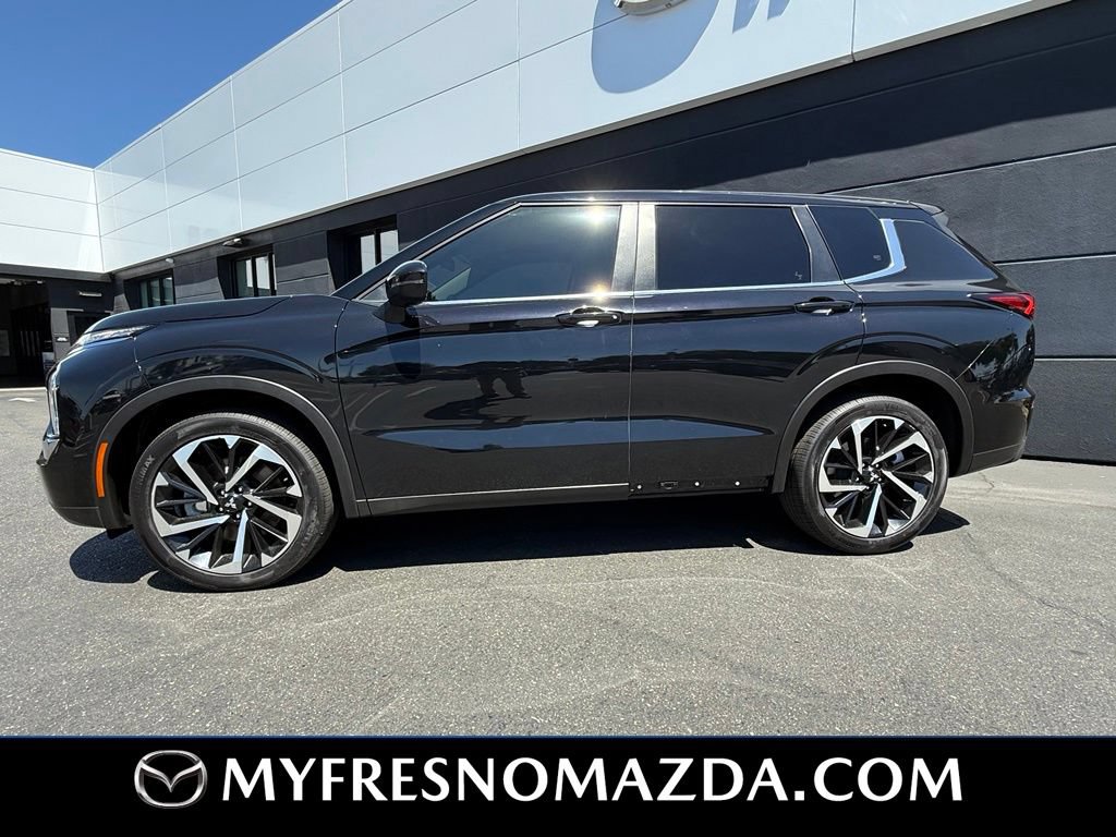 Used 2022 Mitsubishi Outlander ES FWD image 7