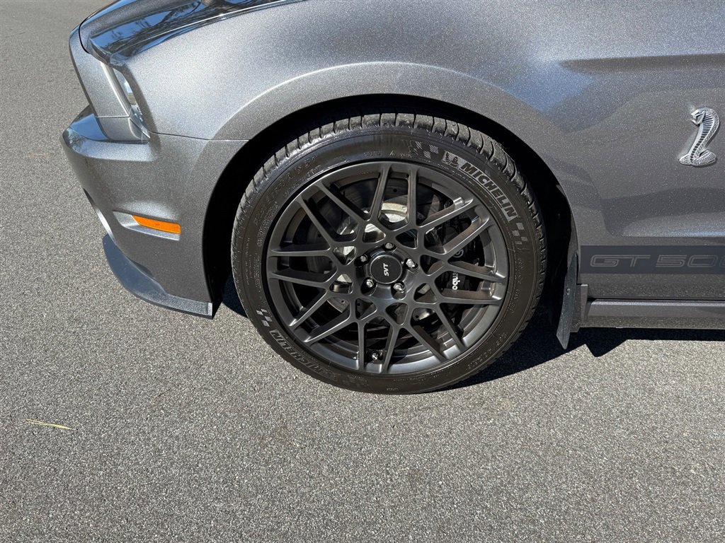 Used 2013 Ford Mustang Shelby GT500 image 16