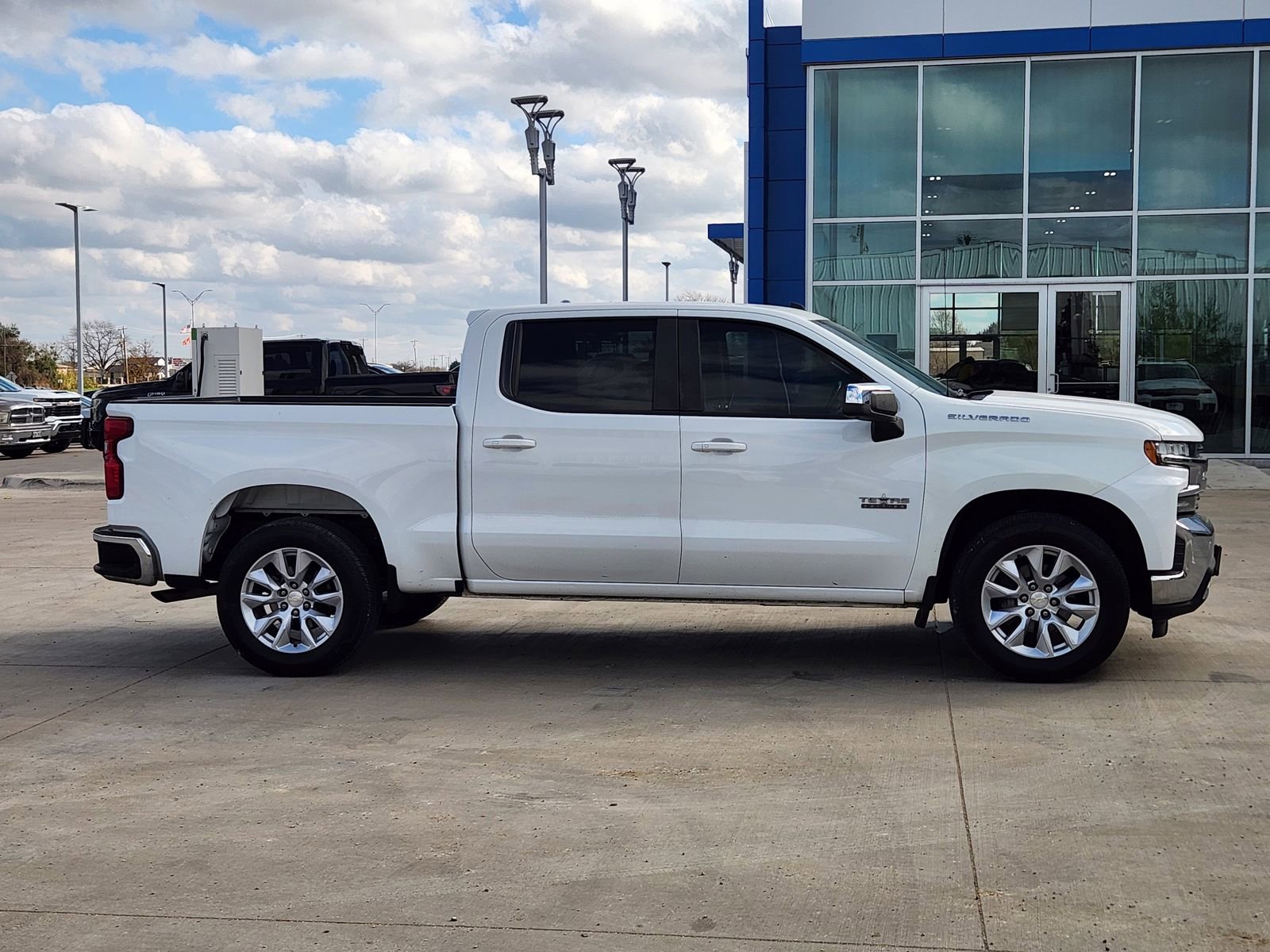 Used 2019 Chevrolet Silverado 1500 LT w/ Texas Edition image 7