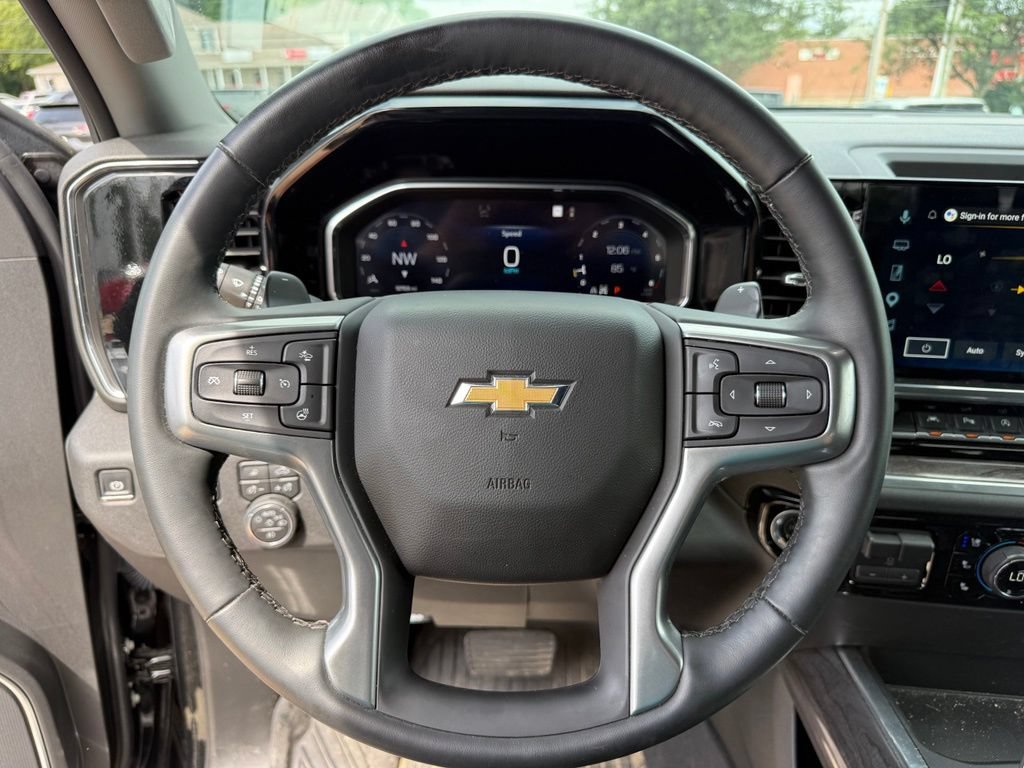 Used 2026 Chevrolet Silverado 1500 LTZ AWD/4WD image 15
