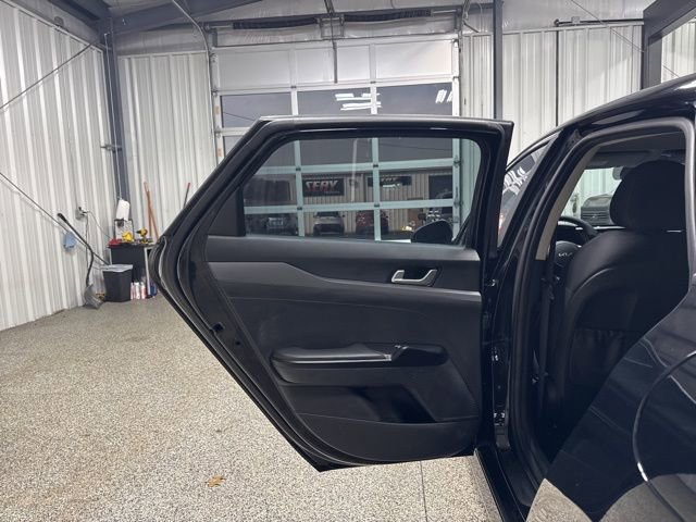 Used 2023 Kia K5 LXS image 15