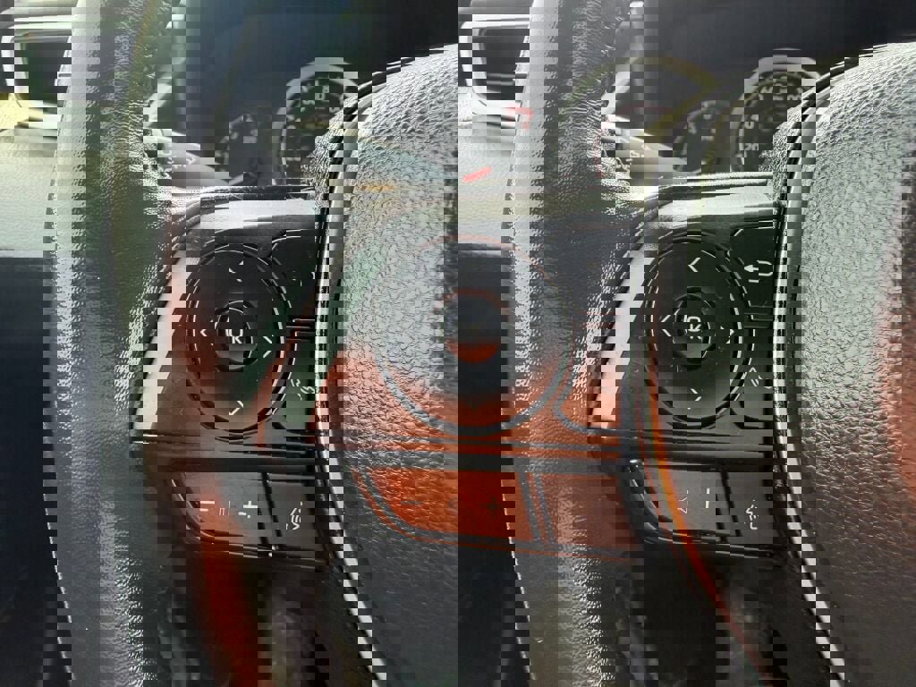 Used 2022 Toyota Corolla SE image 13