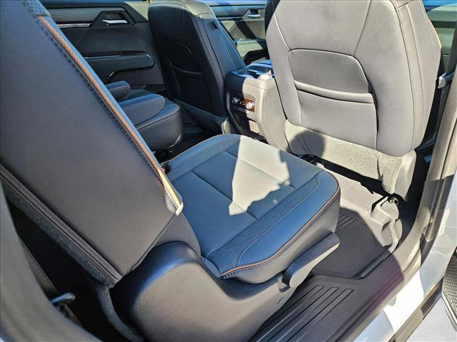 Used 2026 GMC Acadia AT4 w/ Super Cruise Package image 20
