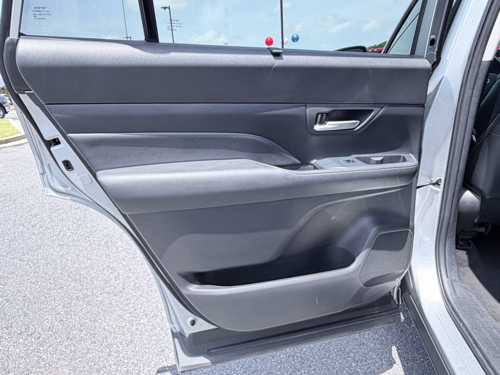 Used 2024 Toyota Grand Highlander AWD image 32
