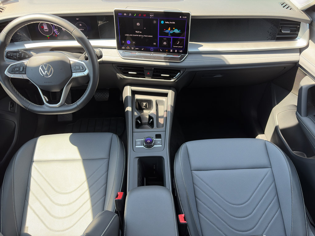 Used 2026 Volkswagen Tiguan SE AWD/4WD image 27