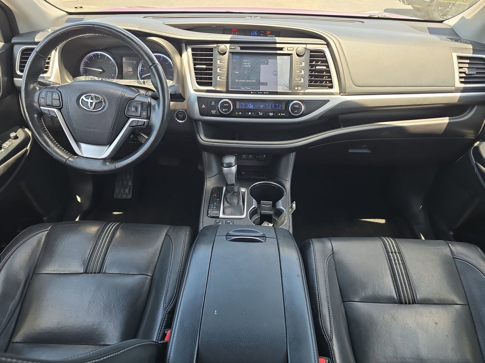 Used 2018 Toyota Highlander SE FWD image 9