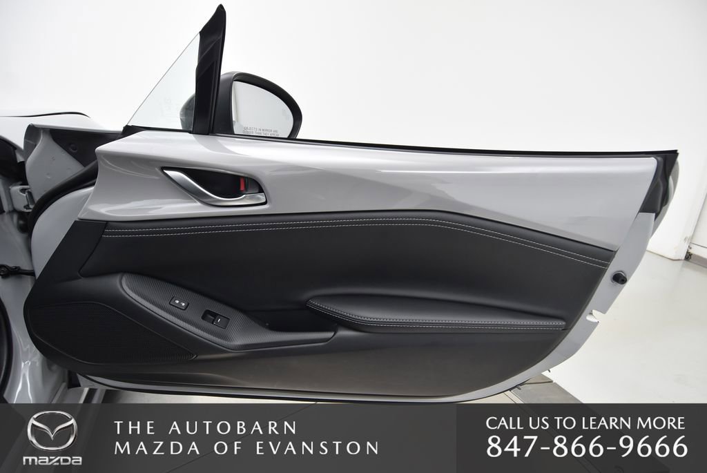 Certified 2024 MAZDA MX-5 Miata Club w/ Appearance Package image 31