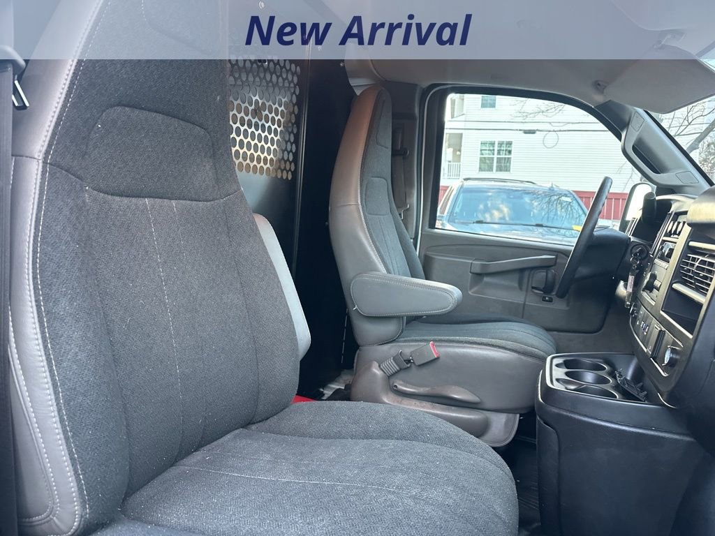 Certified 2023 Chevrolet Express 2500 w/ Driver Convenience Package image 8