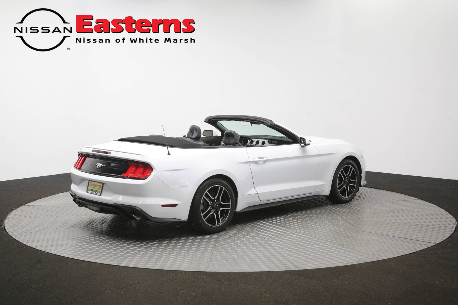 Used 2022 Ford Mustang Premium RWD image 39
