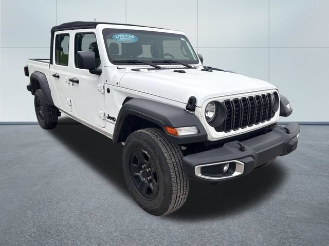 Used 2024 Jeep Gladiator Sport AWD/4WD image 5