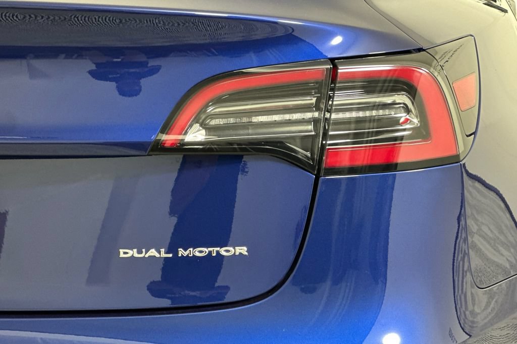 Used 2022 Tesla Model 3 Long Range AWD/4WD image 31