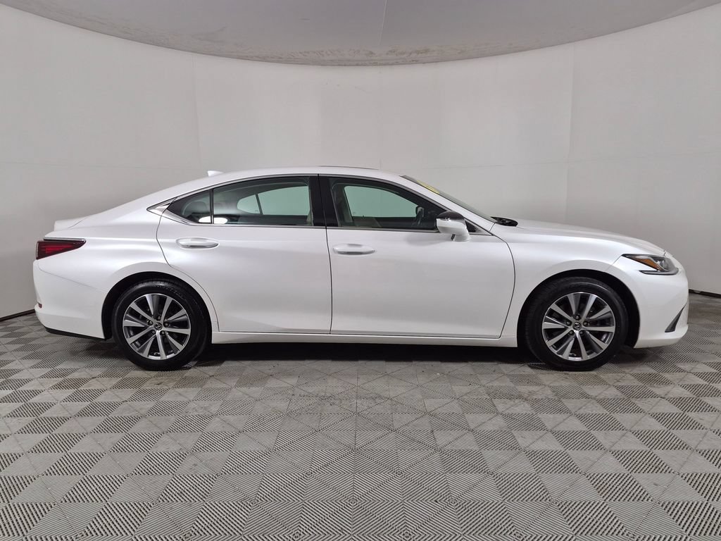 Used 2019 Lexus ES 350 w/ Premium Package FWD image 2