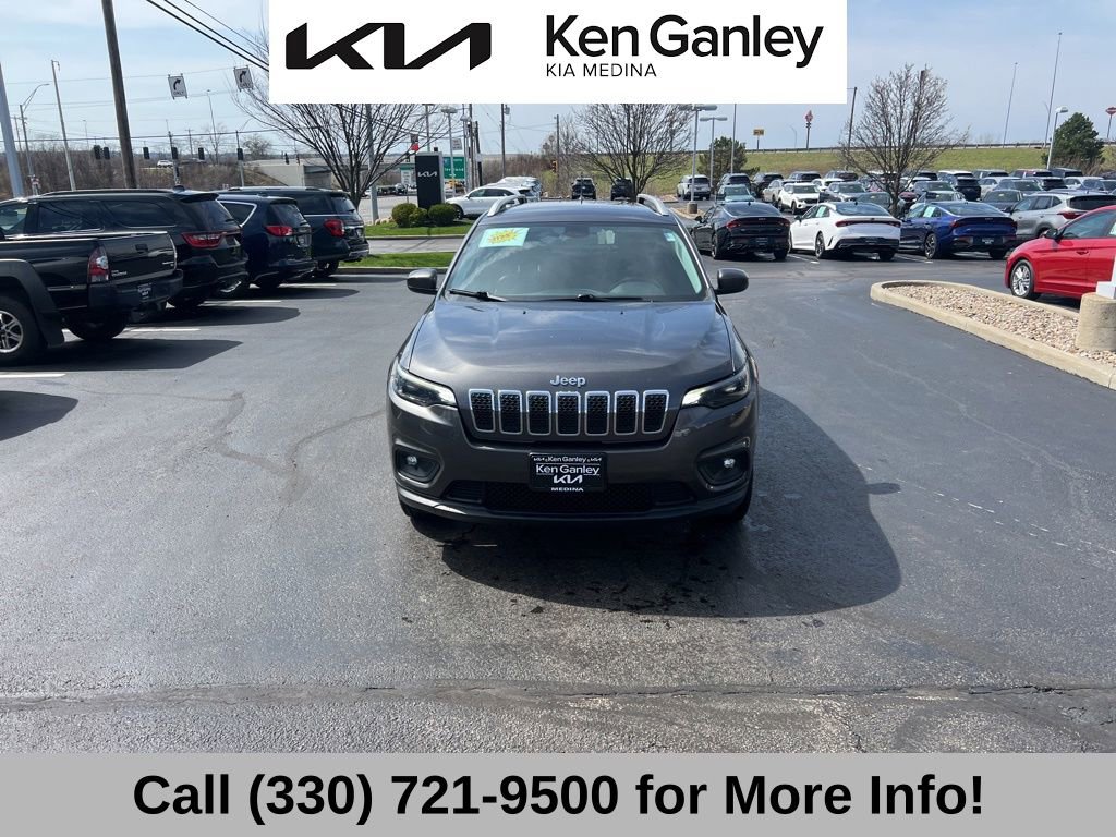 Used 2019 Jeep Cherokee Latitude Plus w/ Cold Weather Group image 4