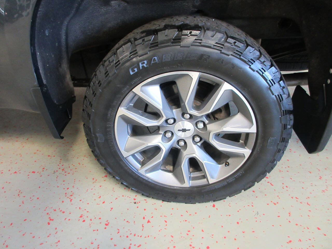 Used 2019 Chevrolet Silverado 1500 RST image 21
