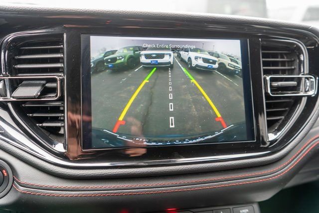 Used 2024 Dodge Durango GT image 27